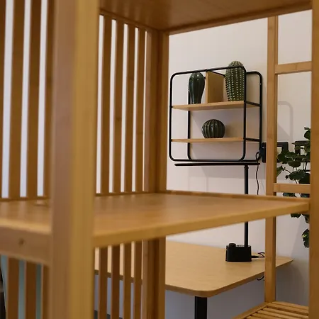 Homely * 卡塔尼亚